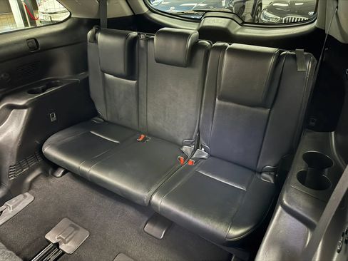 Used 2019 Toyota Highlander XLE AWD/4WD image 16