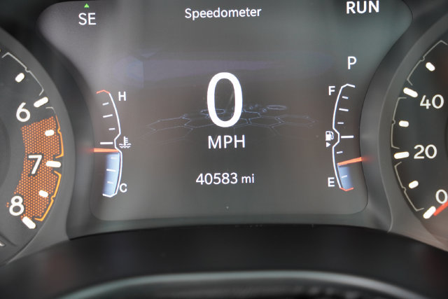 Used 2023 Jeep Compass Latitude w/ Sun and Sound Group AWD/4WD image 35