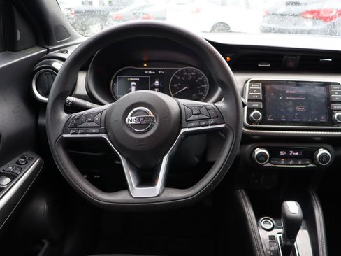 Used 2020 Nissan Kicks SV FWD image 9