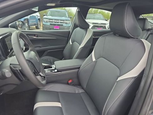 Used 2026 Toyota Camry SE w/ Convenience Package FWD image 16