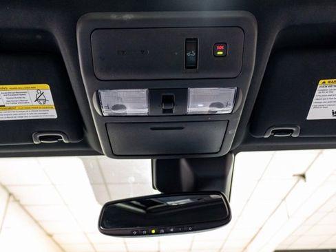 Used 2022 Nissan Frontier PRO-4X w/ Pro-4X Premium Package image 19