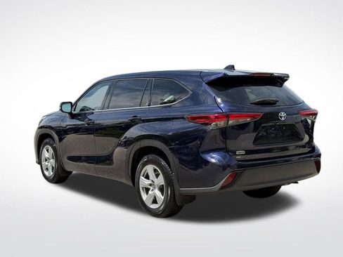 Used 2020 Toyota Highlander L AWD/4WD image 7
