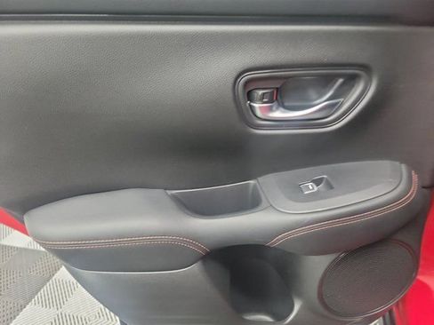 Certified 2025 Honda HR-V Sport image 15