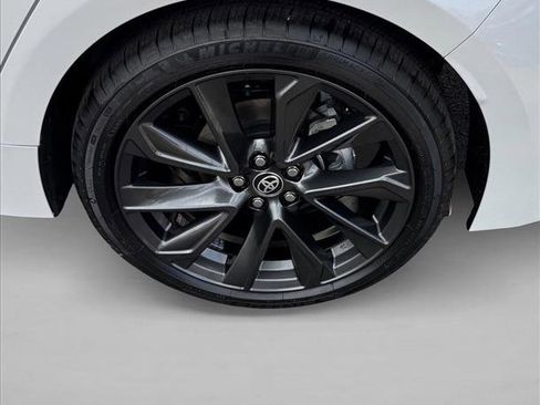 Certified 2026 Toyota Corolla SE w/ SE Package image 9