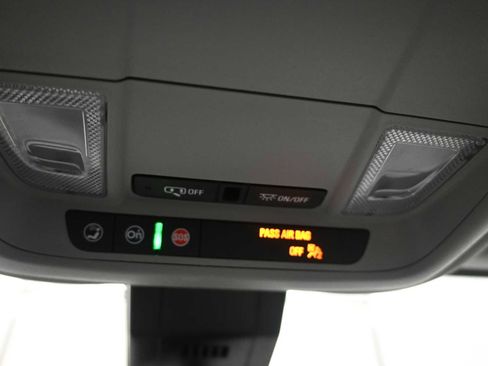 Used 2022 GMC Terrain SLE w/ Driver Convenience Package image 24