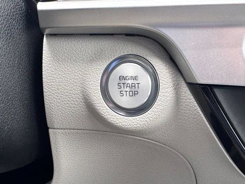Used 2024 Kia Telluride S w/ S Sunroof Package FWD image 7