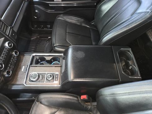 Used 2018 Ford Expedition Limited w/ Equipment Group 302A image 17