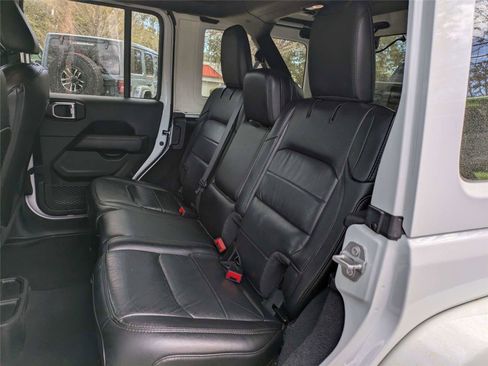 Certified 2021 Jeep Wrangler Unlimited Sahara image 17