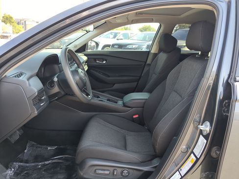 Used 2024 Honda Accord EX image 17