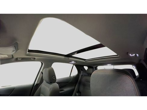 Used 2021 Chevrolet Equinox LT image 14