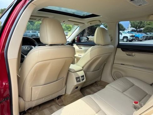 Used 2015 Lexus ES 350 w/ Luxury Package FWD image 28