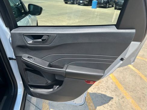 Used 2024 Ford Escape Active w/ Tech Pack #1 AWD/4WD image 29