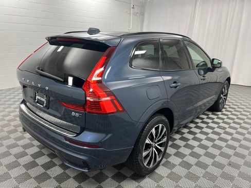 Used 2024 Volvo XC60 B5 Core w/ Protection Package Premier AWD/4WD image 5