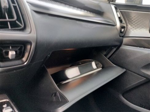 Used 2021 Kia Sorento S image 22