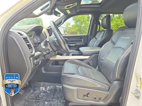 Used 2019 RAM 2500 Laramie AWD/4WD image 16