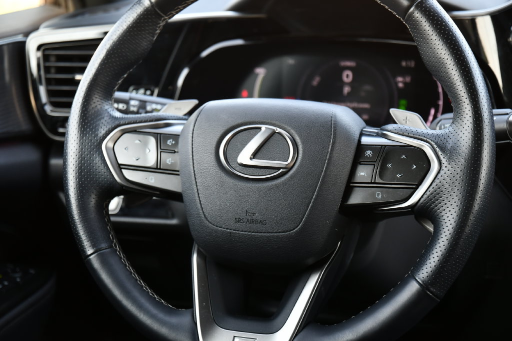 Used 2024 Lexus NX 450h+ F Sport w/ Vision Package AWD/4WD image 24