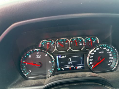 Used 2018 Chevrolet Silverado 1500 LT w/ All Star Edition AWD/4WD image 12