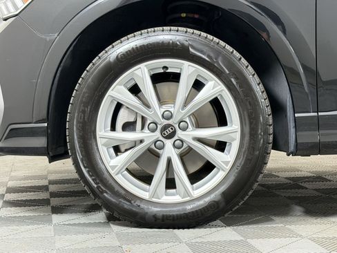 Used 2024 Audi Q3 2.0T Premium Plus w/ Premium Plus Package image 12