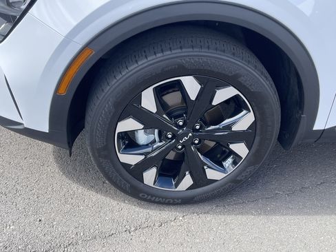 Used 2023 Kia Sportage X-Line AWD/4WD image 9