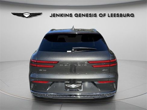 Used 2026 Genesis GV70 2.5T Select image 7