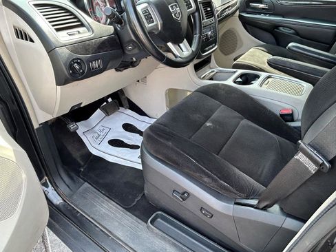 Used 2012 Dodge Grand Caravan Crew w/ Crew Value Pkg FWD image 10