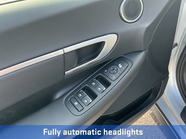 New 2026 Hyundai Sonata Blue FWD image 13