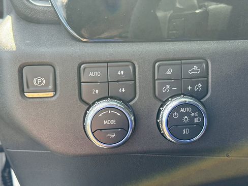 New 2026 GMC Sierra 1500 Elevation w/ Elevation Premium Package AWD/4WD image 21