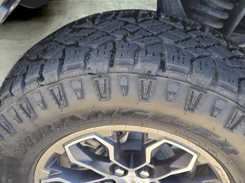 Used 2022 Chevrolet Colorado ZR2 AWD/4WD image 54