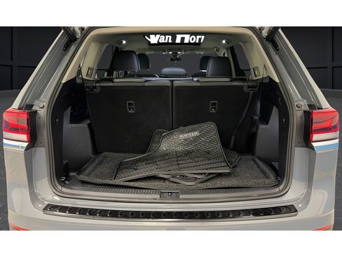 Used 2025 Volkswagen Atlas SEL AWD/4WD image 27