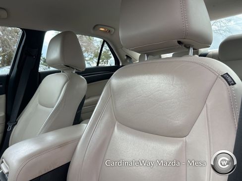 Used 2015 Chrysler 300 Limited w/ Driver Convenience Group image 14