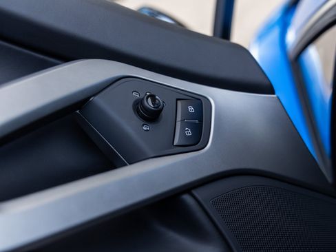 Used 2018 Lamborghini Aventador S image 25