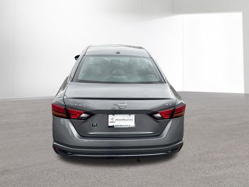 Used 2024 Nissan Altima 2.5 SV image 30