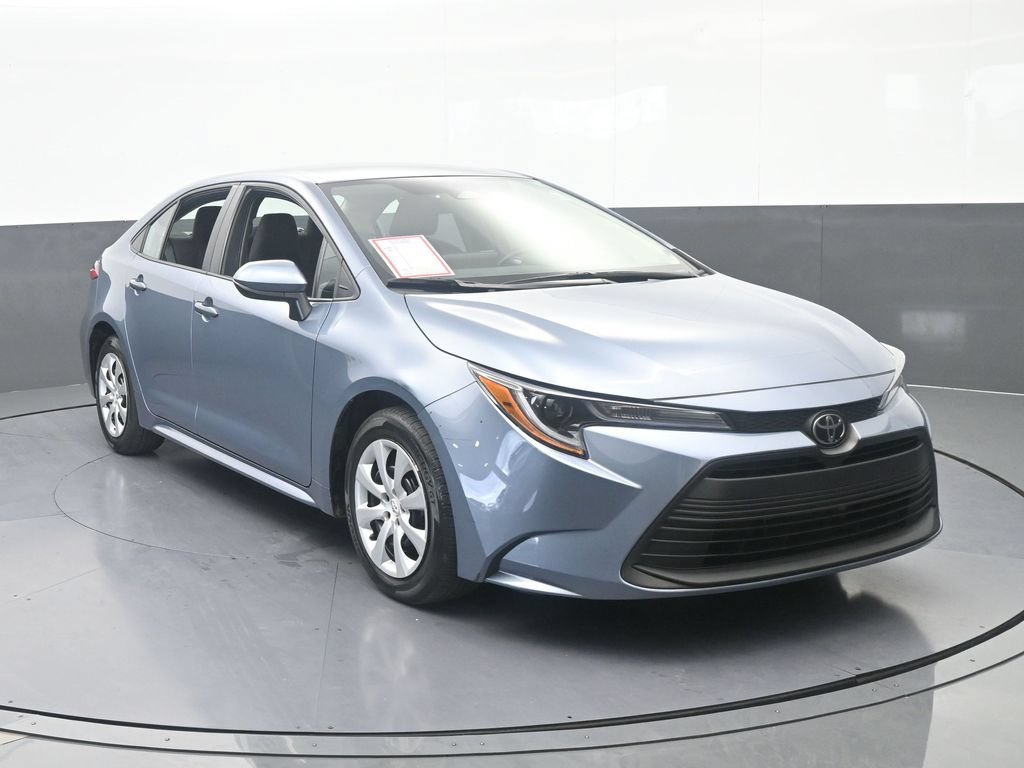 Used 2024 Toyota Corolla LE FWD image 9