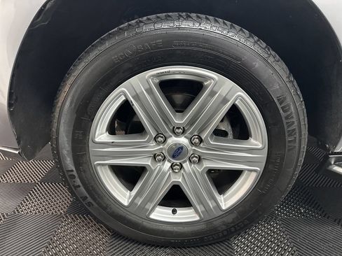 Used 2021 Ford Expedition XLT AWD/4WD image 40