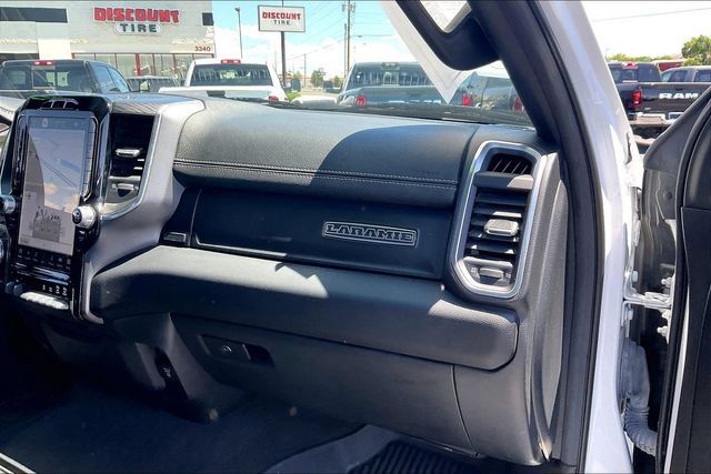 Used 2023 RAM 1500 Laramie AWD/4WD image 16