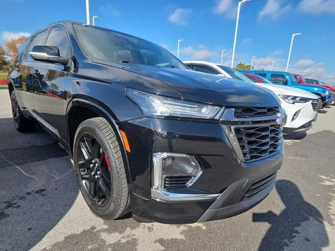 Used 2023 Chevrolet Traverse Premier w/ Redline Edition image 3