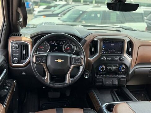 Used 2023 Chevrolet Silverado 2500 High Country w/ Z71 Off-Road Package AWD/4WD image 9