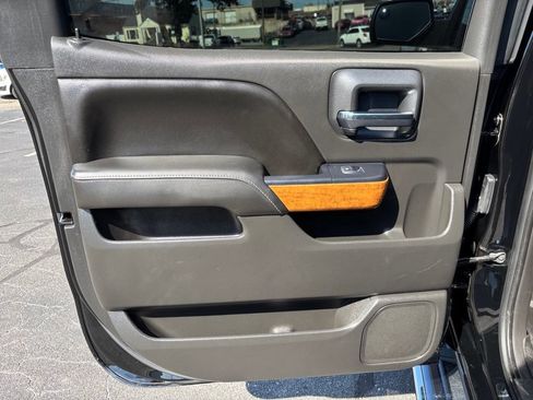 Used 2017 Chevrolet Silverado 1500 High Country AWD/4WD image 27