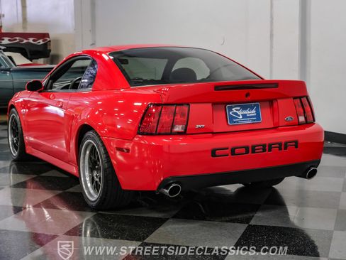 Used 2004 Ford Mustang Cobra RWD image 10