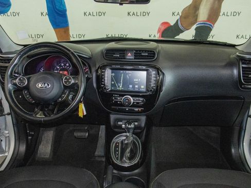 Used 2015 Kia Soul + w/ Audio Package image 3