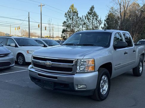 Used 2011 Chevrolet Silverado 1500 LT w/ All-Star Edition image 3