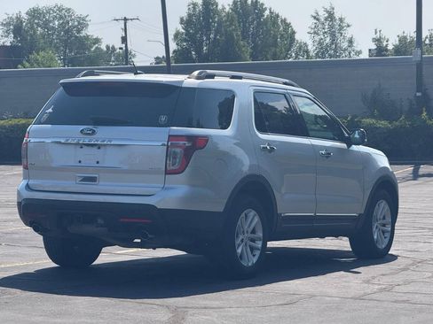 Used 2012 Ford Explorer XLT AWD/4WD image 5