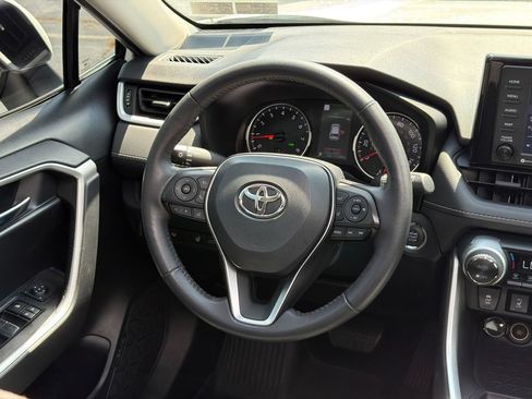 Used 2022 Toyota RAV4 XLE w/ Convenience Package AWD/4WD image 28