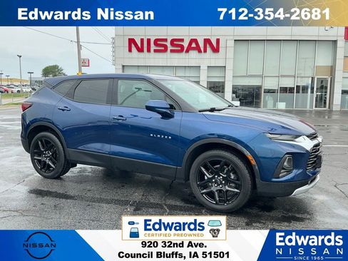 Used 2022 Chevrolet Blazer LT AWD/4WD image 1