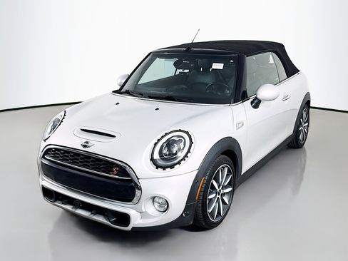 Used 2018 MINI Cooper S image 4