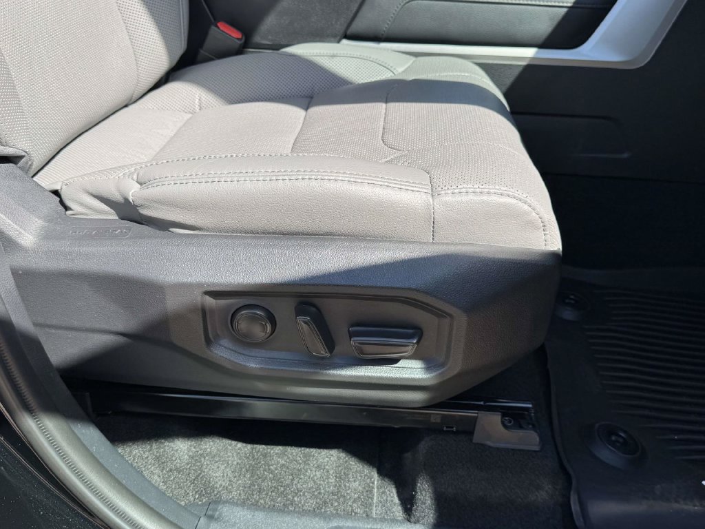 Used 2024 Toyota Tundra Limited w/ Nightshade Package AWD/4WD image 13