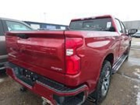 Used 2023 Chevrolet Silverado 1500 RST image 2