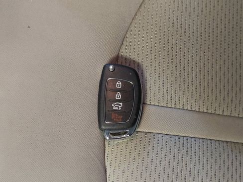 Used 2018 Hyundai Sonata SE FWD image 32