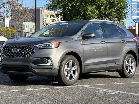 Certified 2024 Ford Edge SEL w/ Convenience Package image 9