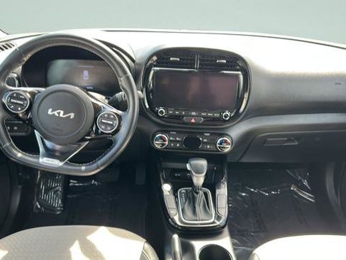 Used 2024 Kia Soul GT-Line FWD image 16